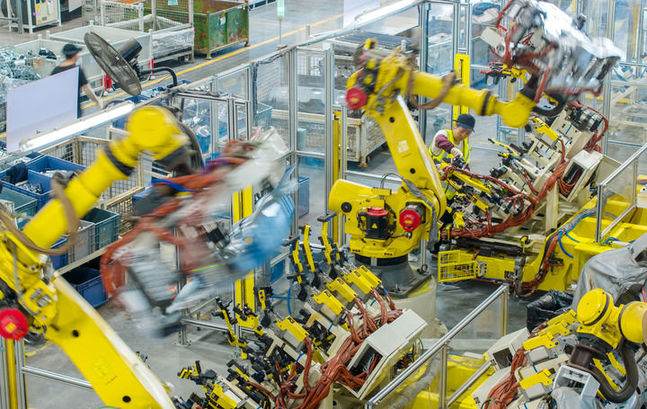 以习近平同志为核心的党中央引领中国经济社会高质量发展迈向新境界