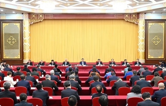 习近平看望参加政协会议的农工党九三学社医药卫生界社会福利和社会保障界委员